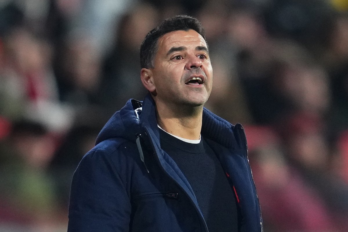 ActuFoot_'s tweet photo. 🚨 Les entraîneurs qui pourraient remplacer Xavi au Barça : 💙❤️

🇮🇹 Thiago Motta (Bologne)
🇲🇽 Rafa Márquez (Barcelone Atlètic)
🇳🇱 Gio van Bronckhorst (pas en poste)
🇪🇸 Míchel (Girona)
🇪🇸 Imanol Alguacil (Real Sociedad)

(@sport) https://t.co/hnl9fuf0Fl