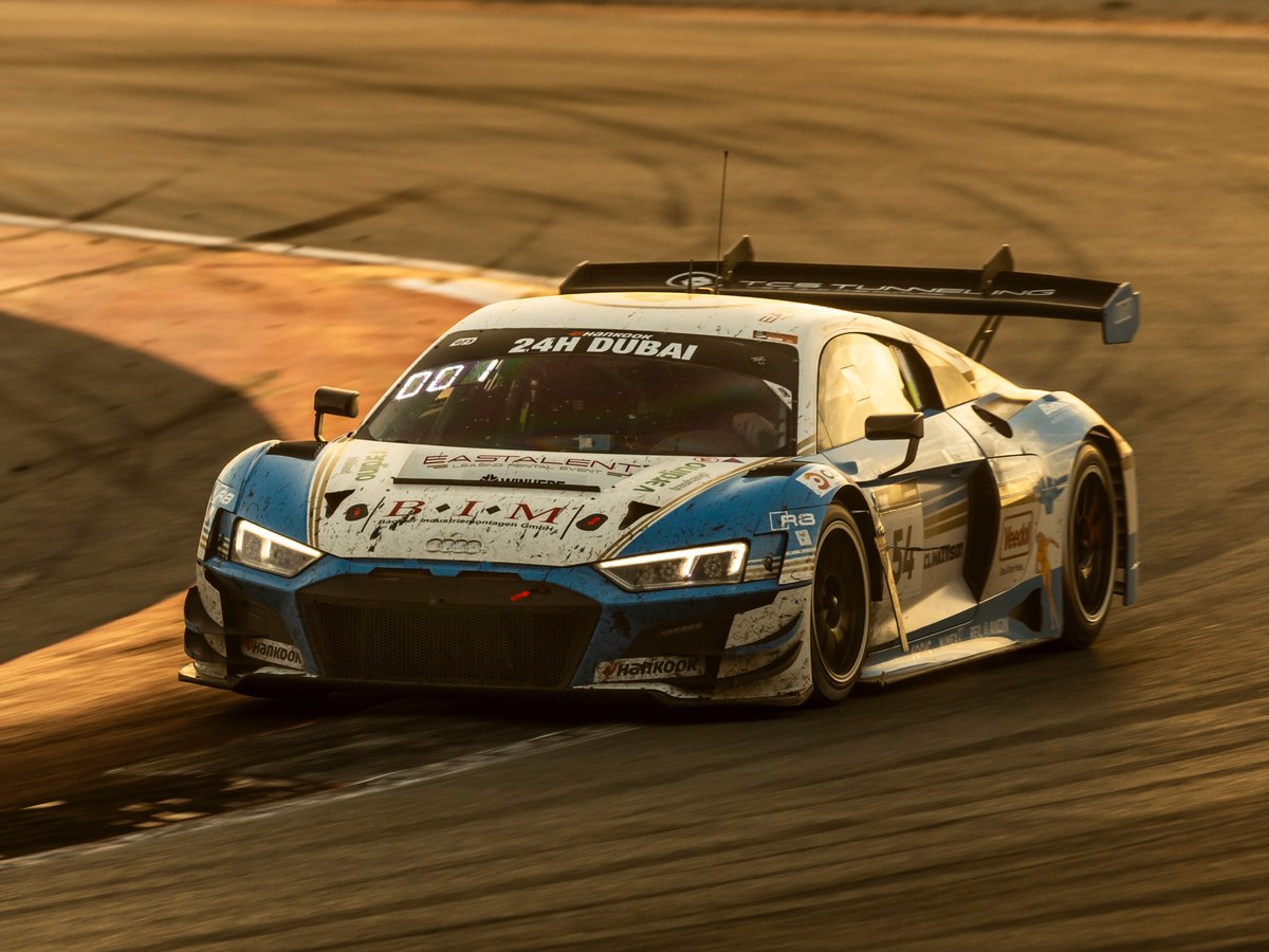 Victory in Dubai: After 2016, 2019 and 2022 the Audi R8 LMS celebrated its fourth overall win in the @24HSERIES Dubai 24Hours. The Eastalent Racing Team from Austria was in the lead with the #54 Audi R8 LMS for 493 of the 603 laps. #PerformanceIsAnAttitude #GT3 #24HDubai