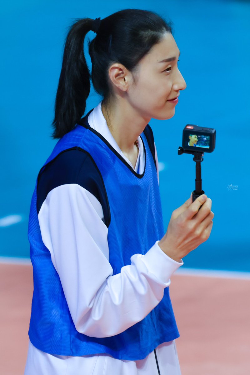 240127 올스타전

귀여움 한도 초과 💙

#김연경 #Kimyeonkoung
<a href="/kimyk10/">김연경 kim yeon koung</a>