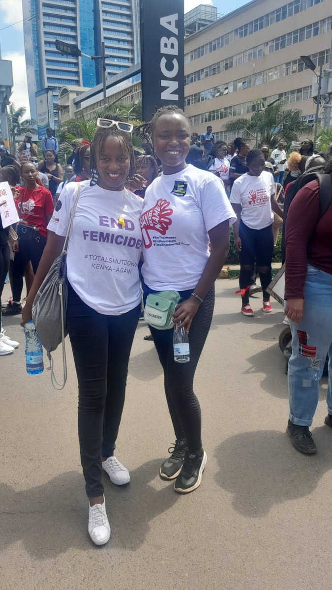 theboldphase's tweet photo. Some of our #bold volunteers in the March.
The unity Kenya showed is heartwarming! Let's keep pushing for change💪
#EndFemicideKE 
#myboldvoice https://t.co/z3HCrNg51U