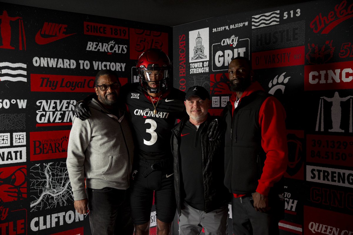 I had a great time today thank you for having me @CoachSattUC @Coach_Cass 🖤❤️