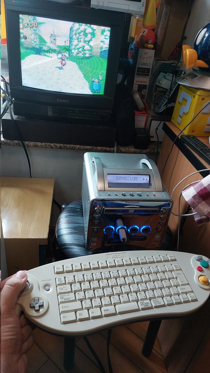 Akfamilyhome's tweet image. just enjoying some gamecube