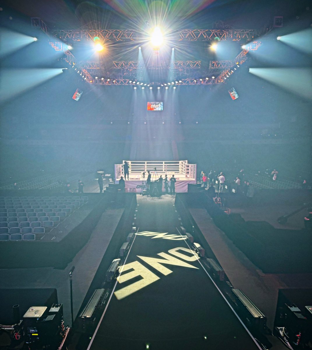 takerusegawa's tweet photo. FIGHT DAY.
思いっきり楽しんで
思いっきり戦って
必ず勝つ。

世界最強を証明する。

応援よろしくお願いします！
https://t.co/ybqTqFIGap https://t.co/4Aw9YgQaDD
