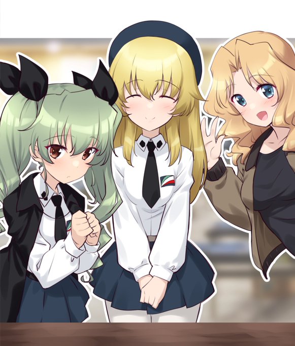 ぱんあ思い出②
スケブ終わって閉会ギリギリ滑り込んだパッチョさん(ERIKAさん@Kuro_uE)の所(撤収中だったので多分アウト💦)に小っちゃなドゥーチェ(みずはさん@mizu1511co)と、お隣におケイさん(もぷさん@mop_cos)居てメチャ華やかだった😳気さくに声掛けて下さったもぷさんマジおケイさん🙏✨ 