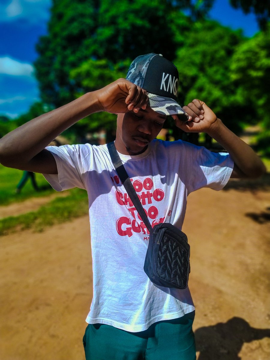 Tooghettogutter's tweet photo. Top Of the Morning🇲🇼💪🏾🔥
#runnorth #viral #streetwear https://t.co/wY43mn7YQI