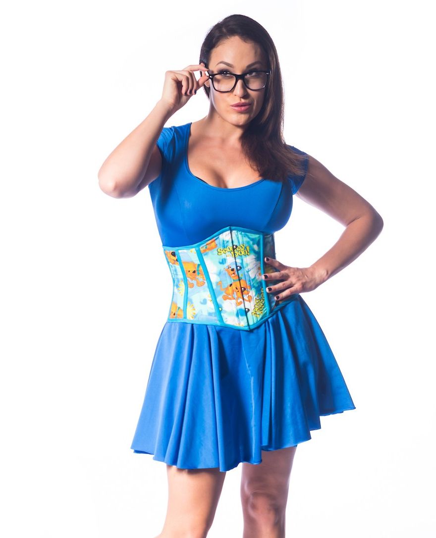 LSLCouturier's tweet image. Still a few days left in the everything-must-go sample sale! Use code 25CLEAROUT on any items in the sample sale! 

shop.laurenstlaurent.com/collections/sa…

#samplesale #trunkshow #corsets #activewear #costumedesign #cosplay #mermaids #discount #shopping #deals #shop #springsale