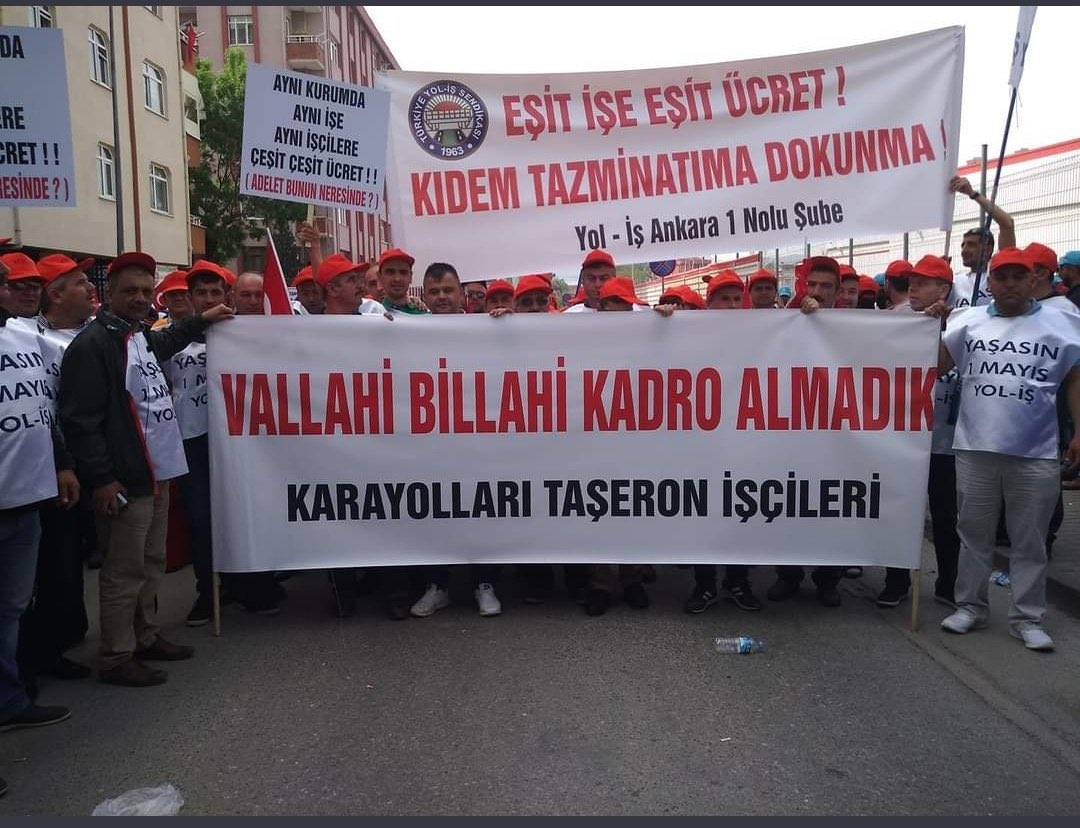 #DahaNeOlsun @ezgigozeger bizler karayollarında yaz kış demeden yıllardır çalışıyoruz ama hakkımız olan kadromuzu alamıyoruz Hak Adalet istiyoruz Lütfen sesimiz olunuz saygılar @FOXTurkiye @FOXhaber