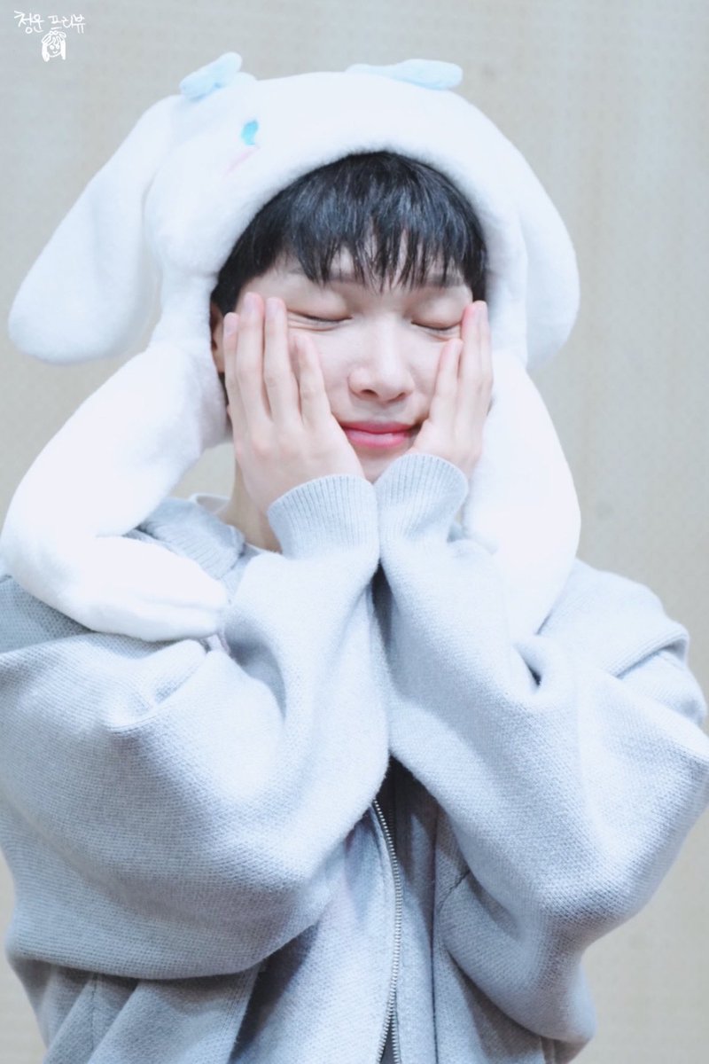 청운 tweet media
