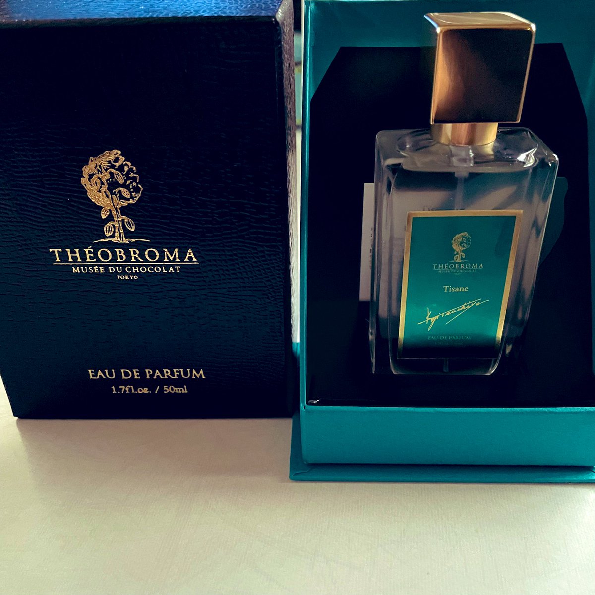 THEOBROMA ミニ香水セット 4本 - メルカリ おまけつき THOBROMA