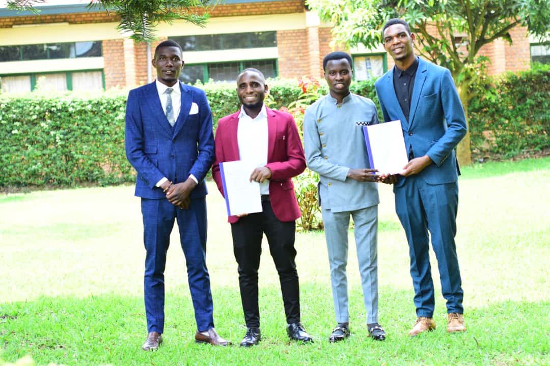 CosarOfficial's tweet photo. Hats off to our level 4 students in clinical medicine and community health! Their defense was nothing short of impressive, demonstrating their knowledge and passion for healthcare. Ready to make a positive impact in the field! #futureclinicalofficers @RMCOO_Rwanda @UCmhs https://t.co/xUW0cpiup5