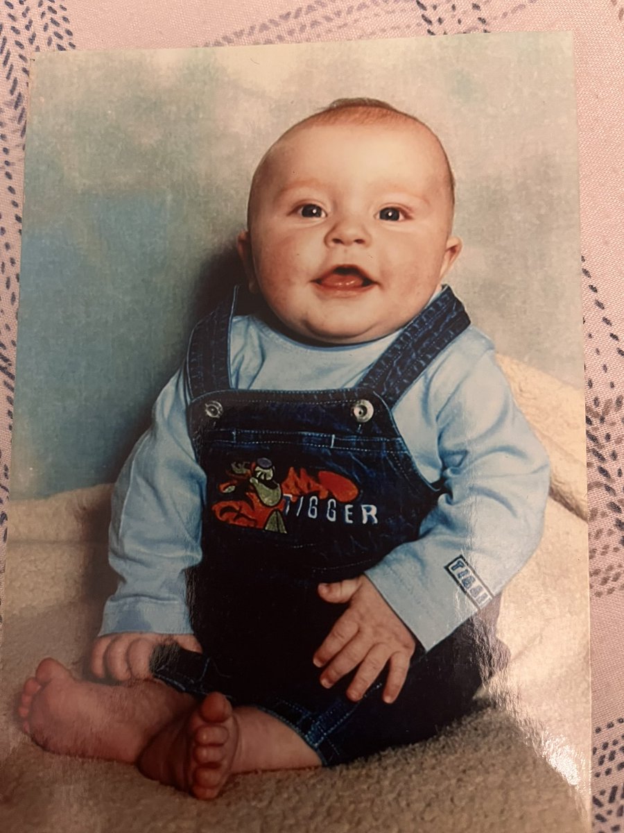 leanne_eccles's tweet photo. 21 years today I got the name mum. Couldn’t be anymore prouder in all he has achieved ❤️ https://t.co/OudJvMeT2L
