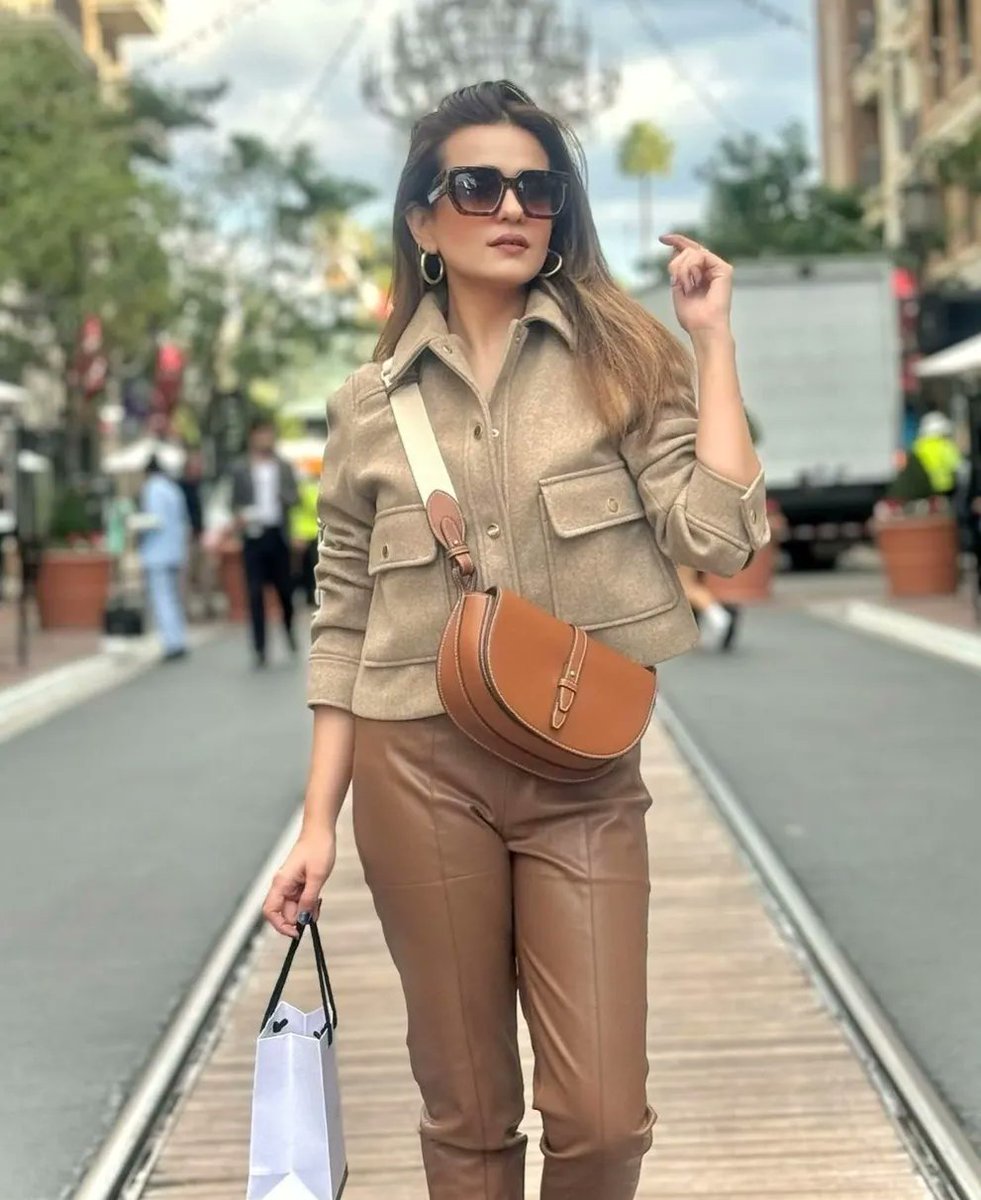 MediaMagick's tweet photo. Stylish and Chic #SumbulIqbal https://t.co/ZGxLFdlZzT