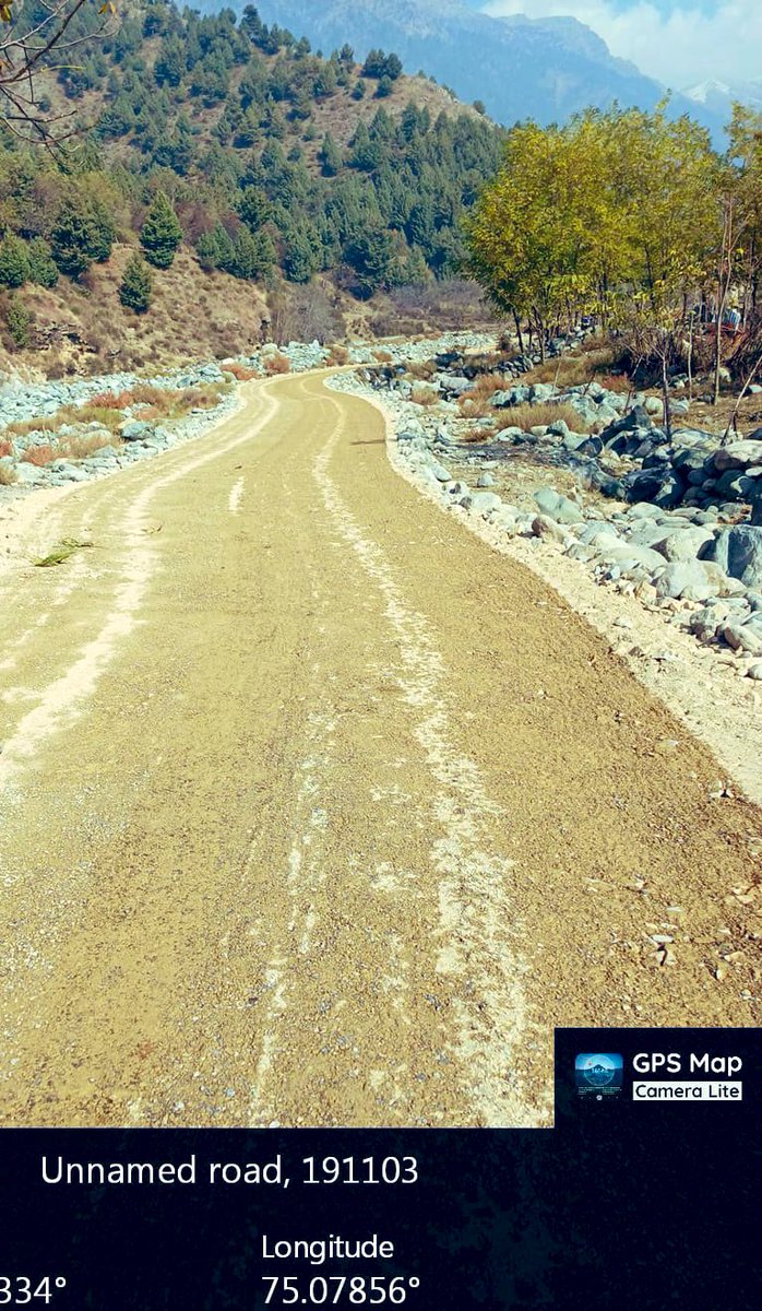 Road from satoora to Dragad Gujjar basti under #Mgnrega (Block Aripal Pulwama) 
#ruralconnectivity 
@listenshahid @basharatias_dr @jkrddpr  @diprjk @DDNewslive