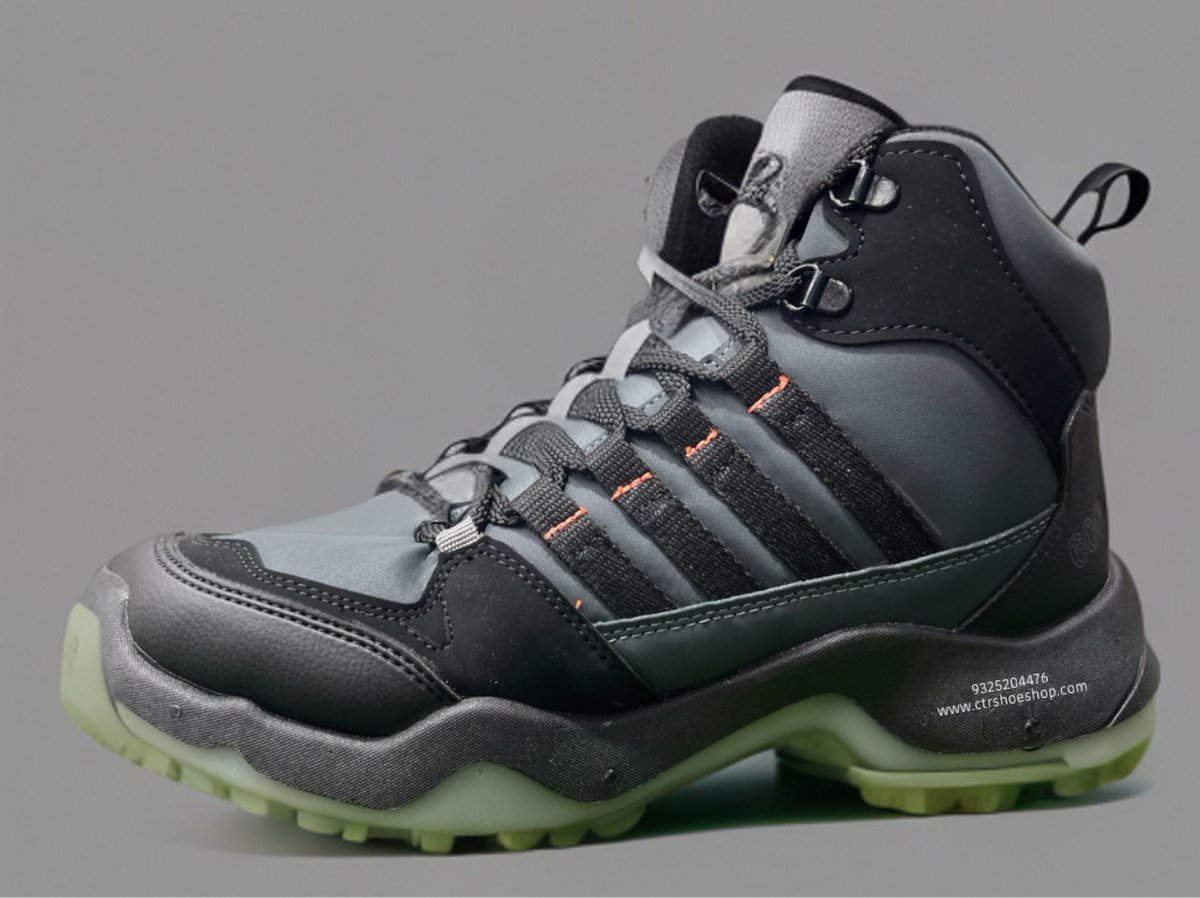 fashion_feet_1's tweet photo. CTR NEW ARRIVAL LOGHT WEGHT TRECKING SHOE 📞💬9325204476 
#ctrshoes #rub600 #coaster #trekkingshoe #hikingboot https://t.co/vGtz3SSd6L