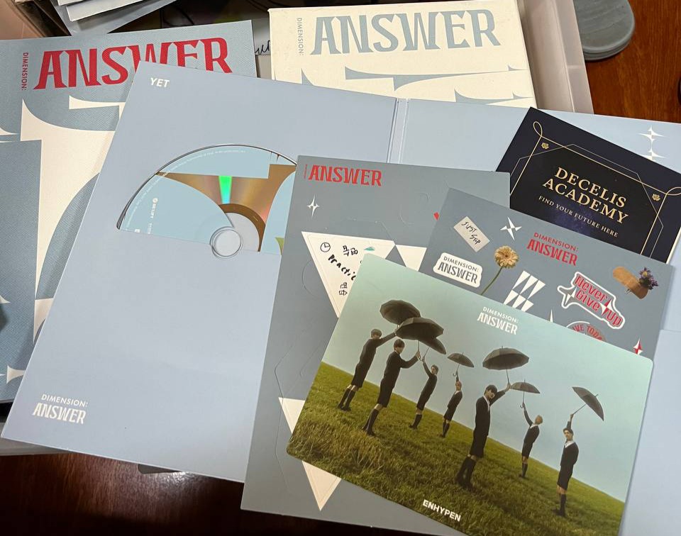 0624SNcart's tweet photo. Dimension Answer Yet and No, Season's Greetings 2021

🏷 da sg enhypen enha wts lfb sunoo jungwon heeseung niki jay jake sunghoon planner desk calendar https://t.co/D4xCn7zV7I