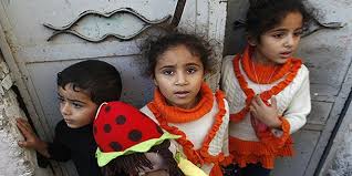 Ieri gli ebrei e oggi i palestinesi: ieri, come oggi, il nazismo e il sionismo sono sinonimo di #Genocidio.
E i bambini, soprattutto, continuano a pagare con la vita la follia delle bestie... umane.  #IoNonDimentico
#GiornoDellaMemoria
#Gaza_Genocide