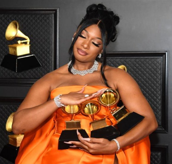 <a href="/NICKIMINAJ/">Nicki Minaj</a> does this pic scare you?