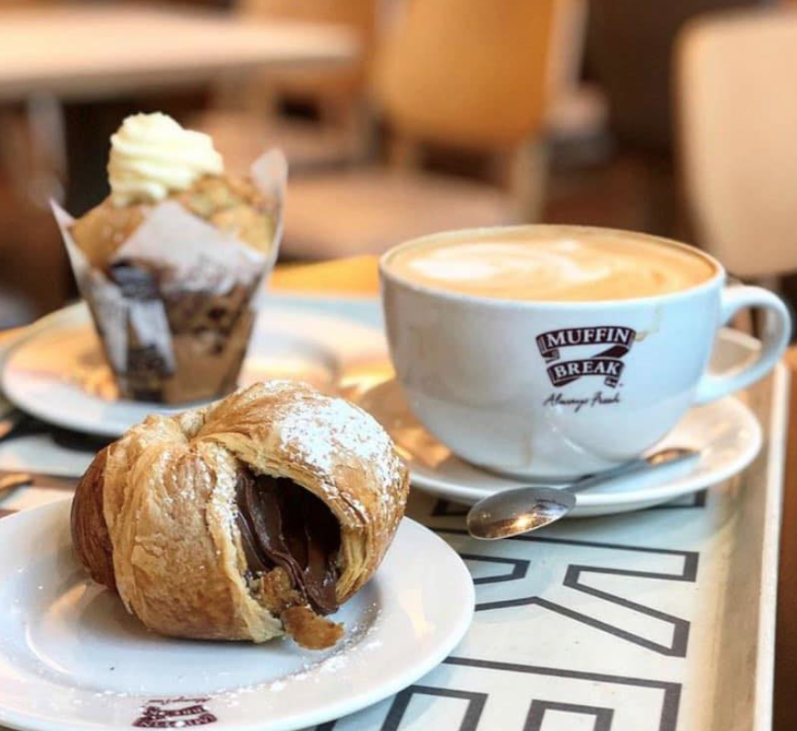 TelfordCentre's tweet photo. What better way to perk up a chilly Sunday morning, with a satisfying combination of Coffee and Duffins at Muffin Break! Located opposite M&S.
#muffinbreak #telfordcentre https://t.co/UgDtDE4gkB