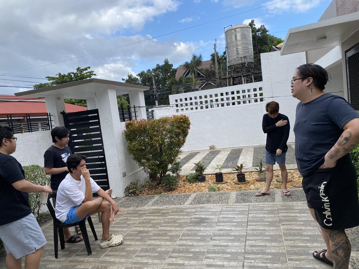TeamGeekFam's tweet photo. Prep talk and some warm ups before our last match today! We made it this far, so let's go get them boys! GEEK FAM!
We are LIVE NOW!
Twitch:
https://t.co/sef3m2VKCo
#geekfam #OnceAGeekAlwaysAFam #esports #dota2 #ESLOne #closequalifier #geekvstalon https://t.co/U9x3EjP5JD