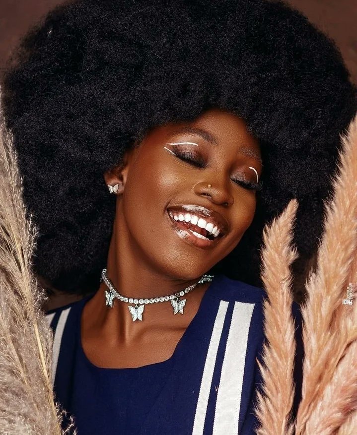 wemamodels's tweet photo. Smiling is definitely one of the best beauty remedies. If you have a good sense of humor and a good approach to life, that’s beautiful ❤️

Black Girl Magic ✨

Happy New Week World 🥰

#wemamodels #model #style #pose #beauty #classy #fashion #modellife #lifestyle #camera #magical https://t.co/YDhYi5txYL