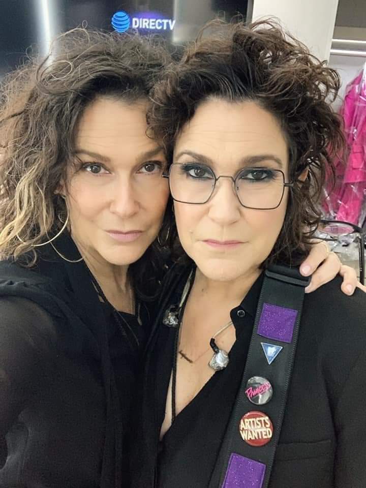 Happy 60th birthday (that can't be right) to Susannah and Wendy Melvoin. @susannahtwin @wendyandlisa