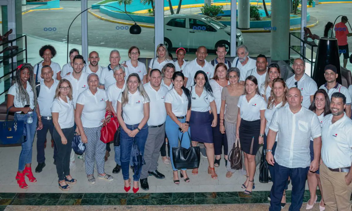 Hablamos en @paralelo20 @radiomarca desde el stand de #Cuba con Yoeltis Salazar -Dir General de <a href="/HavanaturEs/">Havanatur España</a> , agencia especializada en este destino y cuyo eslogan es 'Atrévete a vivir, Cuba te espera'
Ahora apuestan por la zona oriental  
<a href="/Cubatravel_es/">Cuba Travel</a> <a href="/MinturCuba/">Ministerio Turismo</a> #CubaUnica