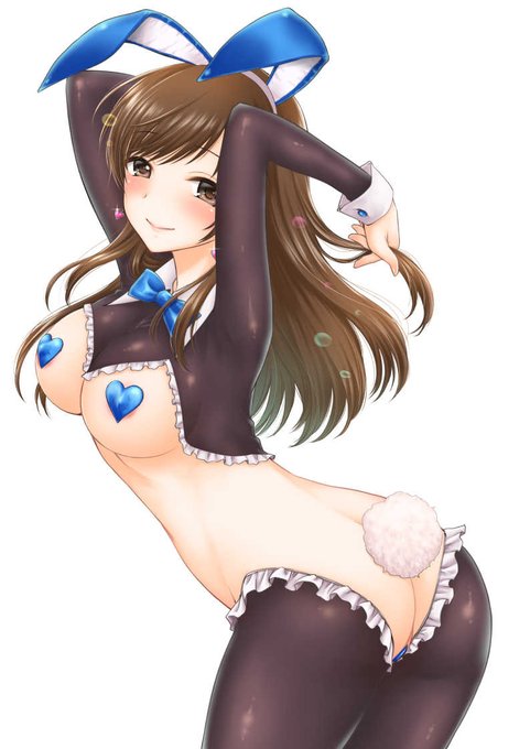 逆バニー美波ィ🐰💙 