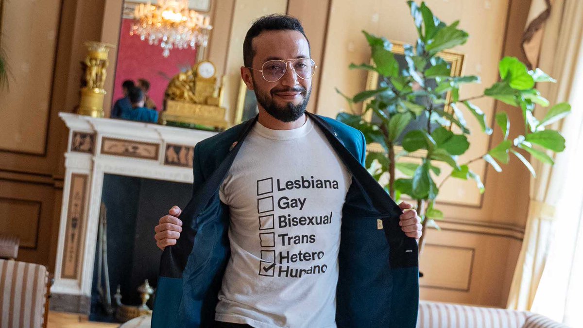 Wondering how your community could impact the world?
Look no further than <a href="/ivantagledurand/">Ivan Tagle</a> who built an incredible LGBTI+ community <a href="/YaajMexico/">Yaaj México®</a> dismantling discrimination barriers across the country!🏳️‍🌈🇲🇽
Check #HagueTalks🎥bit.ly/HTivan
#GlobalCommunityEngagementDay❤️🌎