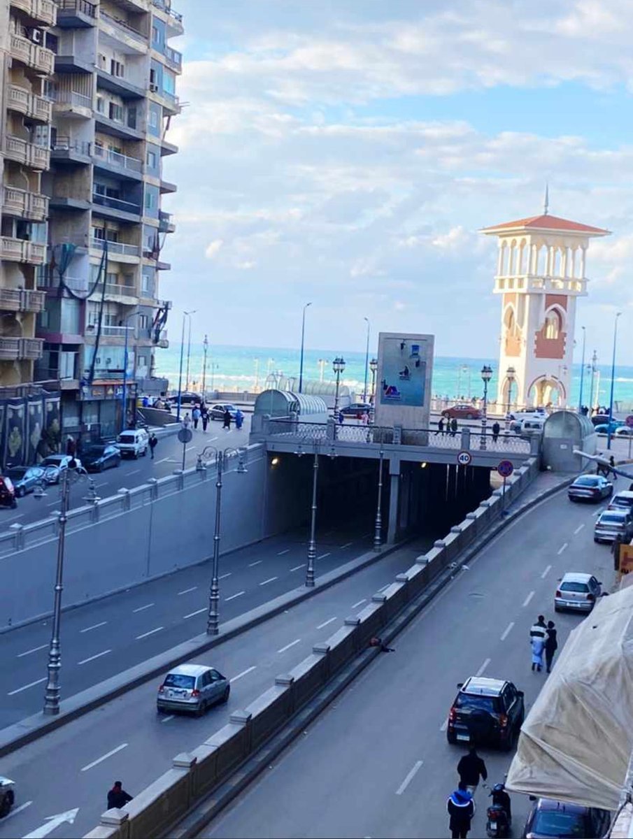 "واهو جالك الفارس اللى غزل توبك ..