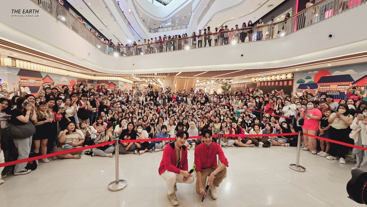 EarthOfficialFC's tweet photo. ขอบคุณความรักของด้อมไม่มีชื่อในวันนี้ ความคิดถึงทำให้เราเดินทางมารวมตัวกัน🤎❤️
ขอบคุณทุกการสนับสนุน #เอิร์ทมิกซ์ นะคะ เดินทางกลับบ้านกันดี ๆ น๊าาา ไว้พบกันงานต่อ ๆ ไปนะคะ🫶

[20240128] - EARTHMIX x Unilever

Earth Pirapat 
@Earth_Pirapat #EarthPirapat 
#UnileverXEarthMix https://t.co/b9IjnyyCMM