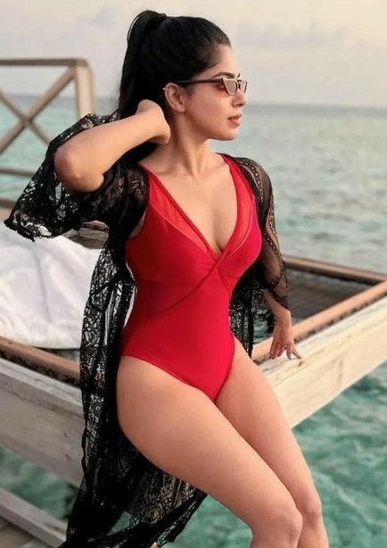 GE6z9e9XkAAYPQT?format=jpg&name=small