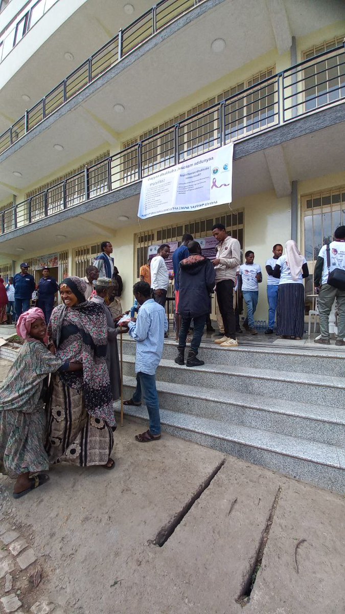 YaredGMekonnen's tweet photo. Haramaya University, Department of Dermatology celebrated #WorldLeprosyDay in the community to increase awareness about Leprosy and fight against stigma towards affected individuals. #BeatLeprosy #glodermalliance #IFDerm #ILDSDerm https://t.co/VZHWVwbTzi