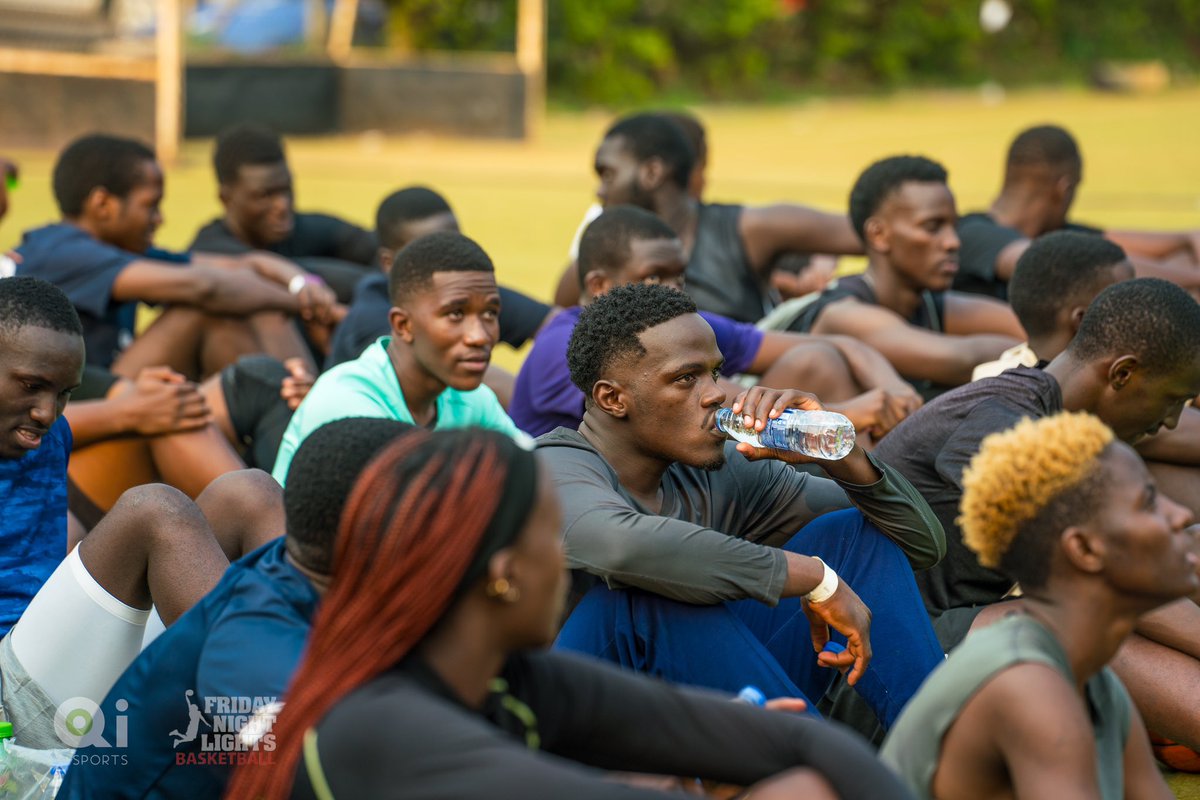 fnlbball's tweet image. Still on the Friday 😎Night 🚨Lights 🔥Grand Finale🏀
#fnlbasketball9
#weballing