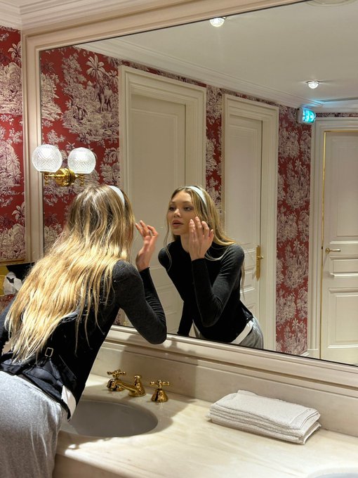 Miu Miu things https://t.co/MHGKADHUk2