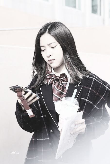 jinliaseulrene's tweet photo. — “Uncertainly Certain” —

A JINLIA / RYUJISU AU wherein they started as enemies to lovers. Until at some point later in their relationship, they began to doubt if all of their feelings are true or they are just carried away by their surroundings.

How they wished it wasn't. https://t.co/OD96CNcCLt