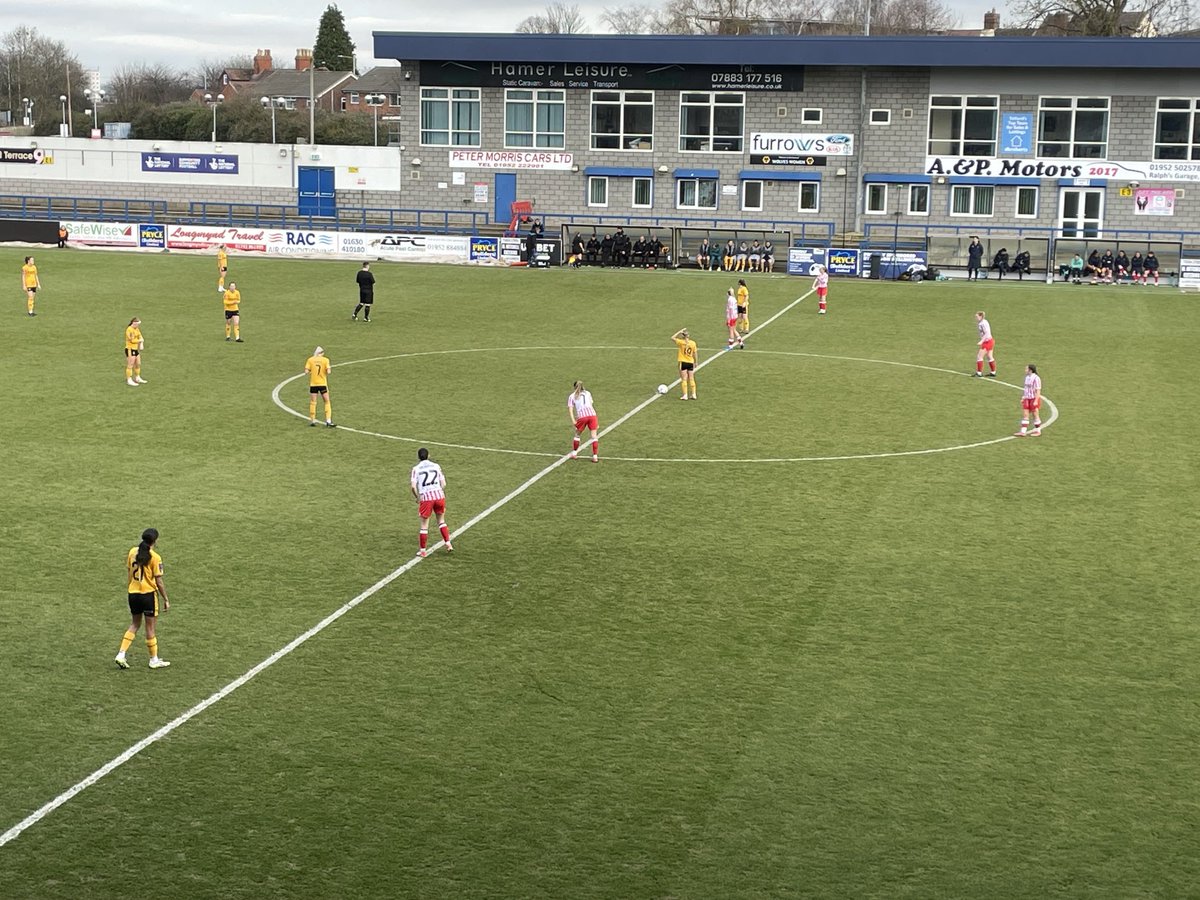 burts32's tweet photo. Working with the @ShropshireFA on the #periodproject supported @DaviesSportsUK
#grassroots #thesegirlscan
@scfc_women @WolvesWomen https://t.co/qQG6sbgztR