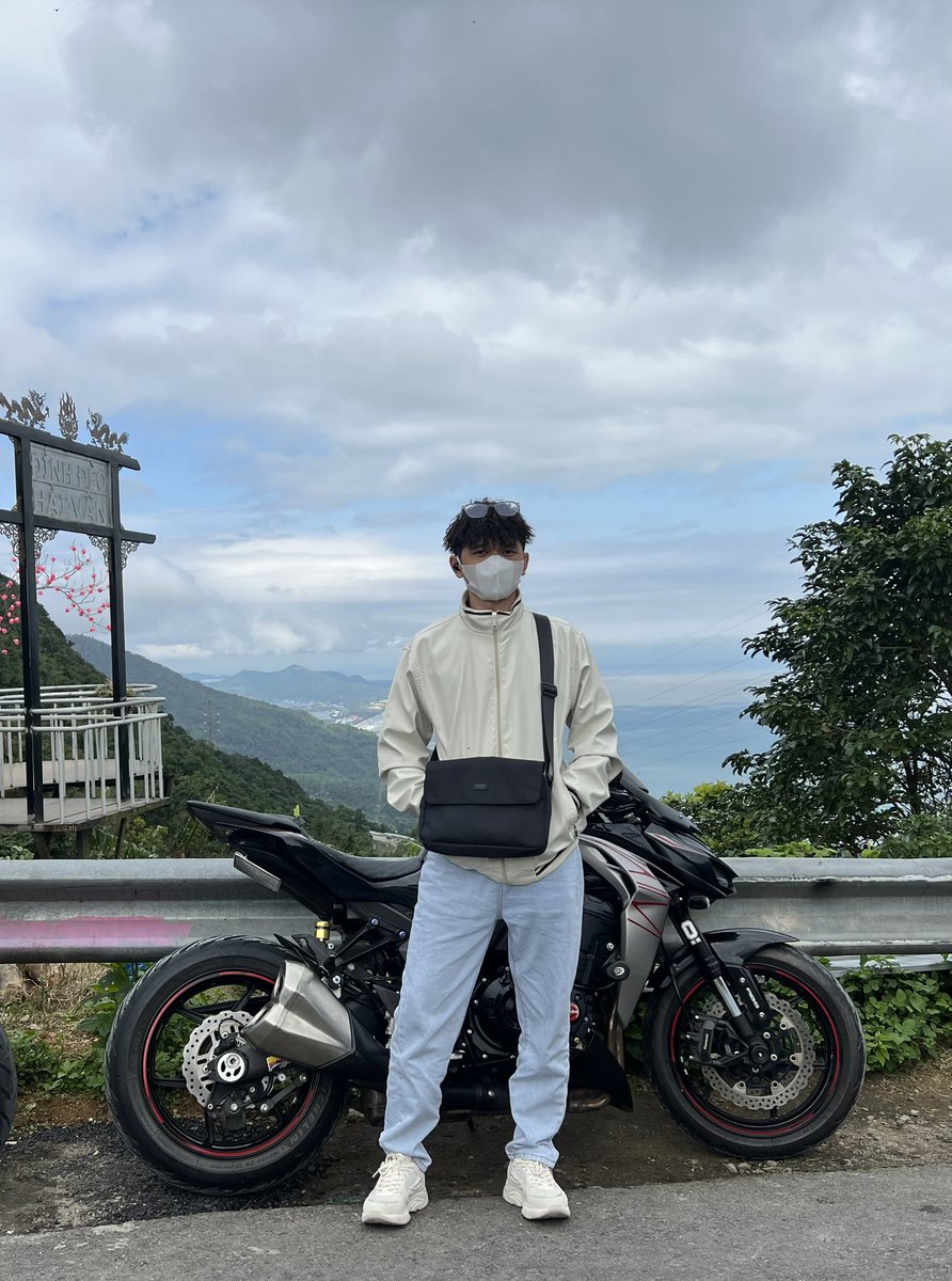 danang4377's tweet photo. Tâm 18 tủi
#danang #deohaivan https://t.co/vwKYjihk11