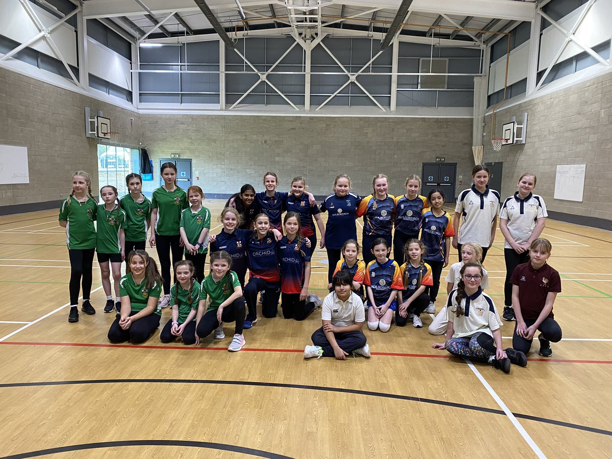 🏏 𝗚𝗶𝗿𝗹𝘀 𝗨𝟭𝟮 𝗜𝗻𝗱𝗼𝗼𝗿 𝗖𝗼𝗺𝗽𝗲𝘁𝗶𝘁𝗶𝗼𝗻
 
Action packed morning for the Blue group of the U12 comp. Some stats for the day ⬇️

6️⃣games of countdown cricket
6️⃣ maidens were bowled
4️⃣1️⃣ wickets were taken
3️⃣ 6's were smashed

🥇 <a href="/HuttonCCWomen/">Hutton CC Women</a> 
🥈 <a href="/BenfleetCC/">Benfleet CC</a> 
🥉