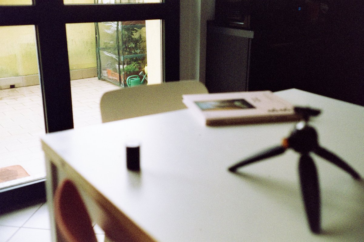 matt_ph21's tweet photo. Finally developed and scanned my test roll of @HarmanPhoto Phoenix 200.
Shot it at box speed in different light conditions (including a terribily composed, flashy and out of focus birthday selfie), I have to say I come to like its character quite a lot!
#phoenixfilm #harmanphoto #believeinfilm