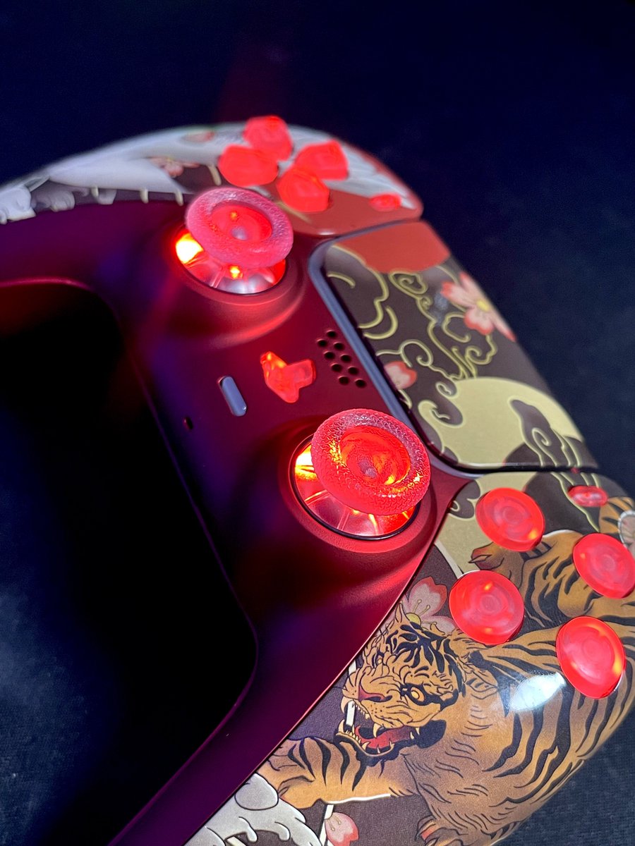 JE DEVIENS PARTENAIRE <a href="/drawmypad/">Draw my Pad</a> 🎊 

Grâce à eux, vous allez pouvoir personnaliser vos manettes favorites et expérimenter des sessions de jeu uniques ! 🎮

Si vous voulez tenter l'expérience, profitez de 10% de réduction avec le code HAPSO

Sachez que c'est les soldes jusqu'au 6