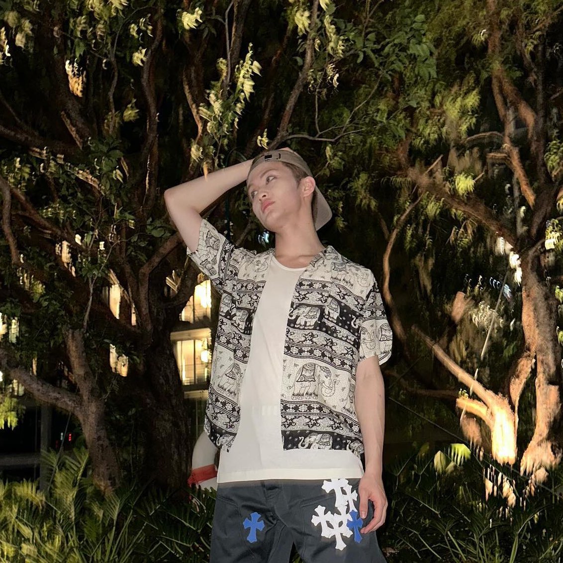 joyfulmarkly's tweet photo. damnnn whats in the thailand air markie https://t.co/XQBisutwUm