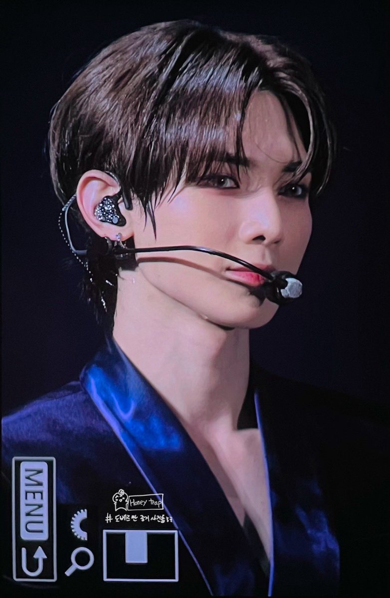 HT_0615's tweet photo. 240128 Towards the light day2

너가 왕잔데 왜 너한테 나라가 없을까?🤔

#여상 #YEOSANG
#에이티즈 #ATEEZ 
#도베르만증거사진들ㅎㅎ https://t.co/do0HfsAB0P