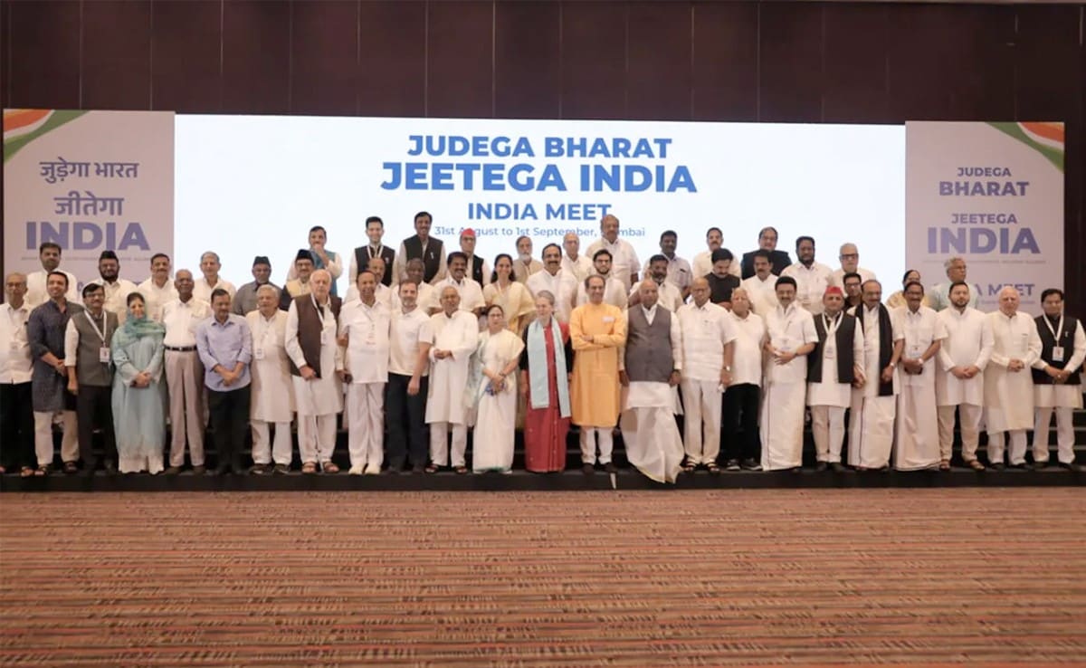 iavinashkjha's tweet image. ‘जुड़ेगा भारत जीतेगा इंडिया’ शायद एक ख़्वाब ही हो इन सबके लिए।  

चलिए इसी बहाने कुछ शक्ति प्रदर्शन हो जाती है।

I don&apos;t think INDIA will pose any challenge or competition to Narendra Modi on clinching his 3rd term victory as the Prime Minister. 

#INDIAAlliance
#BJP
#ModiIn2024