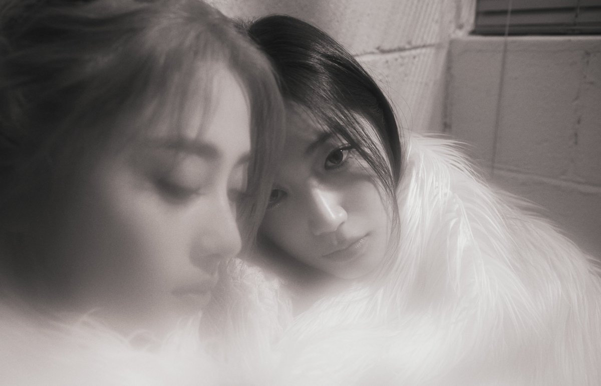 SOURCEMUSIC's tweet photo. LE SSERAFIM 3rd Mini Album 'EASY'
CONCEPT PHOTO
SHEER MYRRH

https://t.co/H26e7LlPIY
2024.02.19 6PM (KST)

#LE_SSERAFIM #르세라핌
#LE_SSERAFIM_EASY #MakeItLookEasy https://t.co/sPW8EflrGF