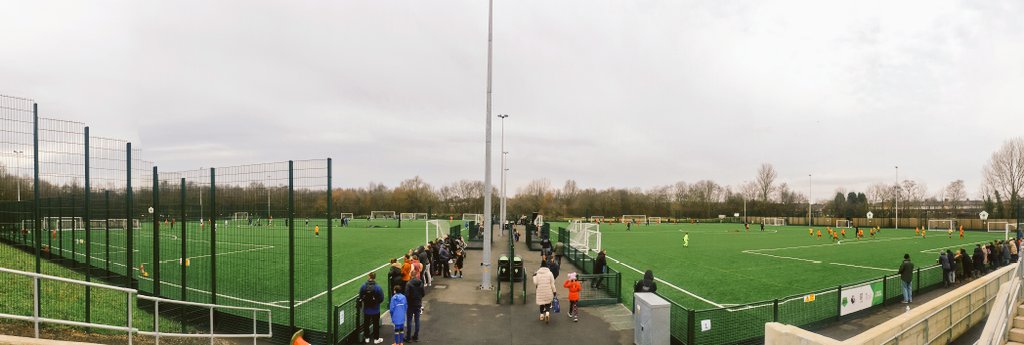 A couple of superb new facilities that opened last summer in #Wigan, Greater #Manchester with this William Fosters one, and also Laithwaite Park, as part of Wigan’s Local Football Facility Plan, ran by #LeisureUnited.

What are the best football facilities near you? 

#Football