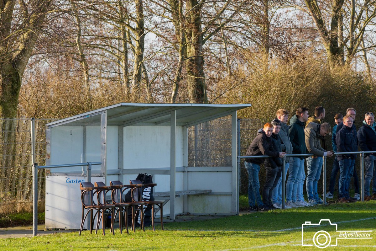 stadionautist's tweet photo. Sportcentrum Schuttersveld
Waterpoort Boys

#groundhopping #groundspotting #stadiumhopping #ground #sportpark #stadionautist #groundhopper #nonleague #waterpoortboys #wéépéébéé #sneek #snits #schuttersveld #friesland #fryslân #panenkamagazine https://t.co/B51lGsbMEn