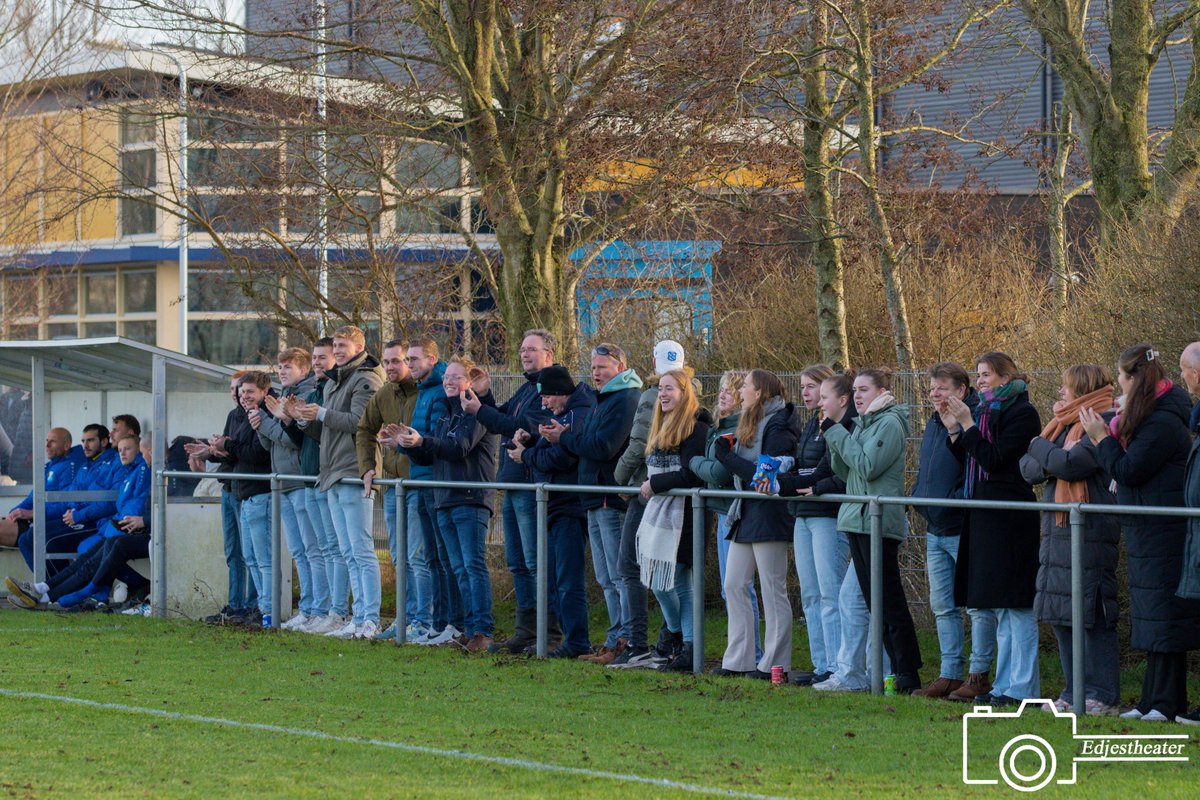 stadionautist's tweet photo. Sportcentrum Schuttersveld
Waterpoort Boys

#groundhopping #groundspotting #stadiumhopping #ground #sportpark #stadionautist #groundhopper #nonleague #waterpoortboys #wéépéébéé #sneek #snits #schuttersveld #friesland #fryslân #panenkamagazine https://t.co/B51lGsbMEn