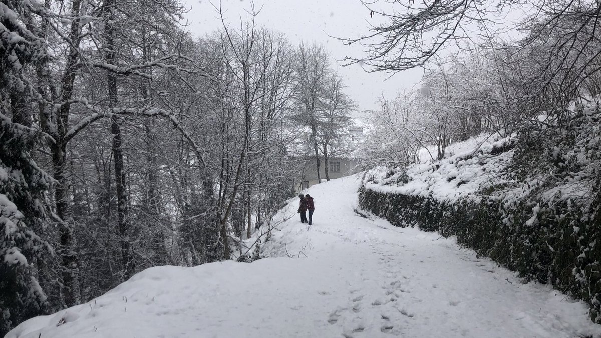 fotinosdan's tweet photo. Özlenen kar geldi❄️ https://t.co/jPZfZENttF