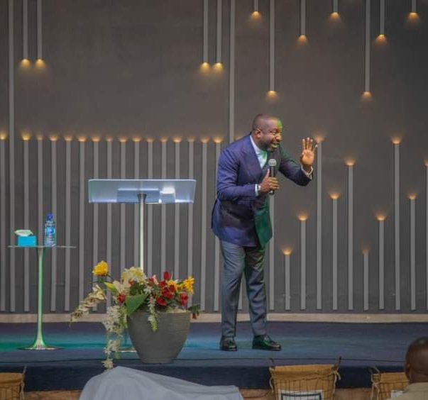 Que le Dieu de cieux se souvienne de tes efforts et sacrifices !!!