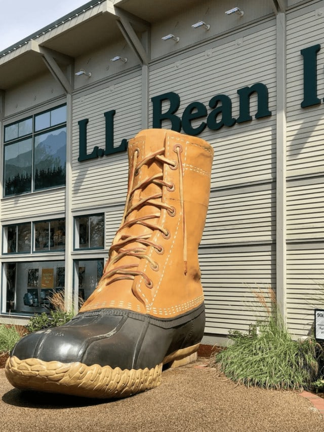 VisitMaine.net tweet media